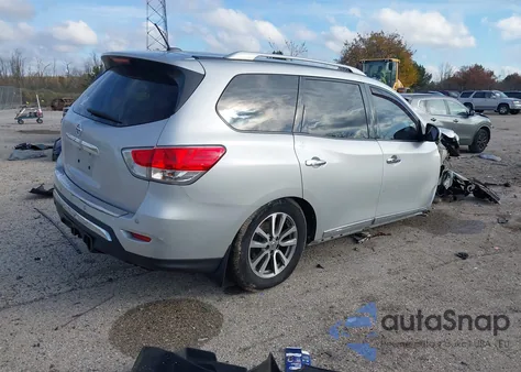 2015 Nissan Pathfinder Sl z USA, uszkodzony, nr VIN 5N1AR2MM2FC614943